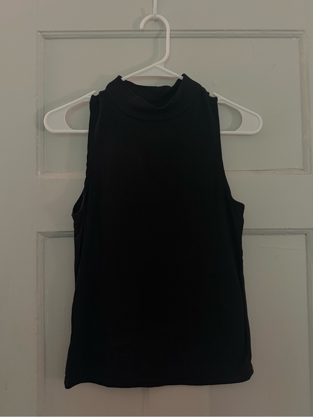 eye candy Black Ribbed Mock Neck Tank